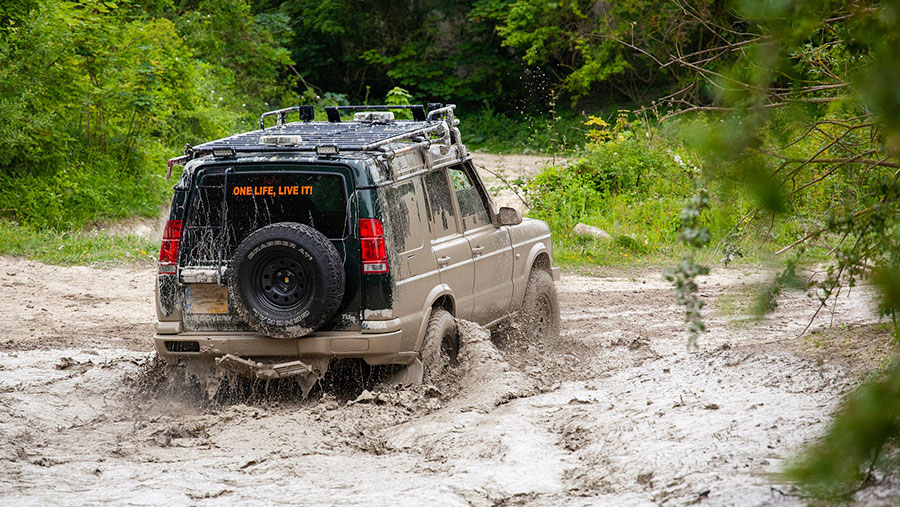 4WD Adventure in Nepal