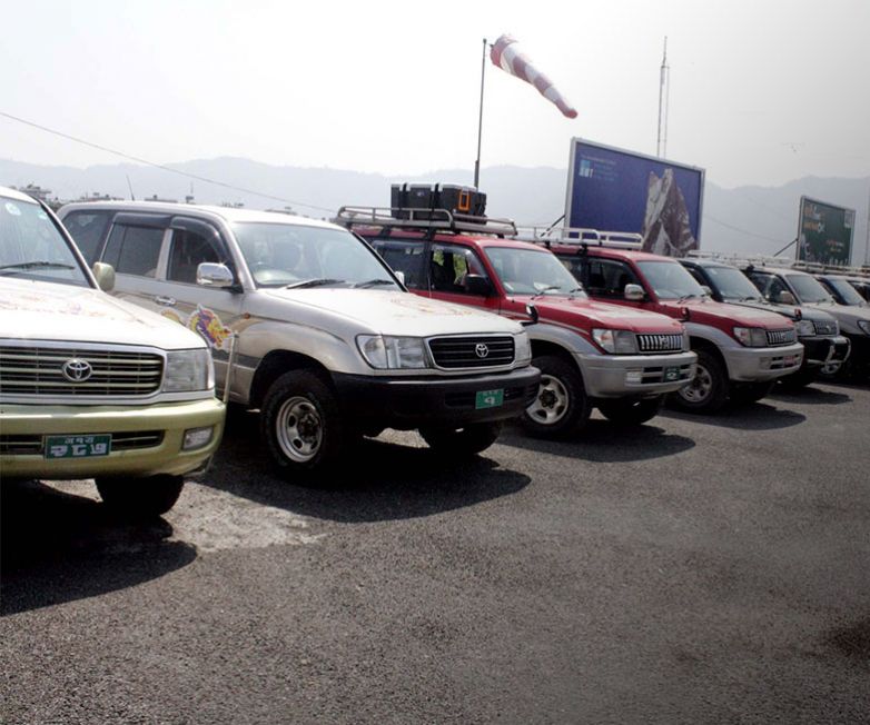 4WD overland experience in Nepal