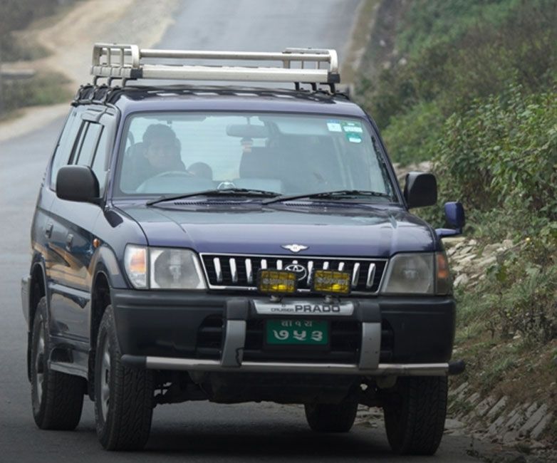 4WD overland experience in Mustang, Nepal